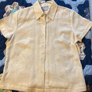 Petite, small, women’s short sleeve white button down top